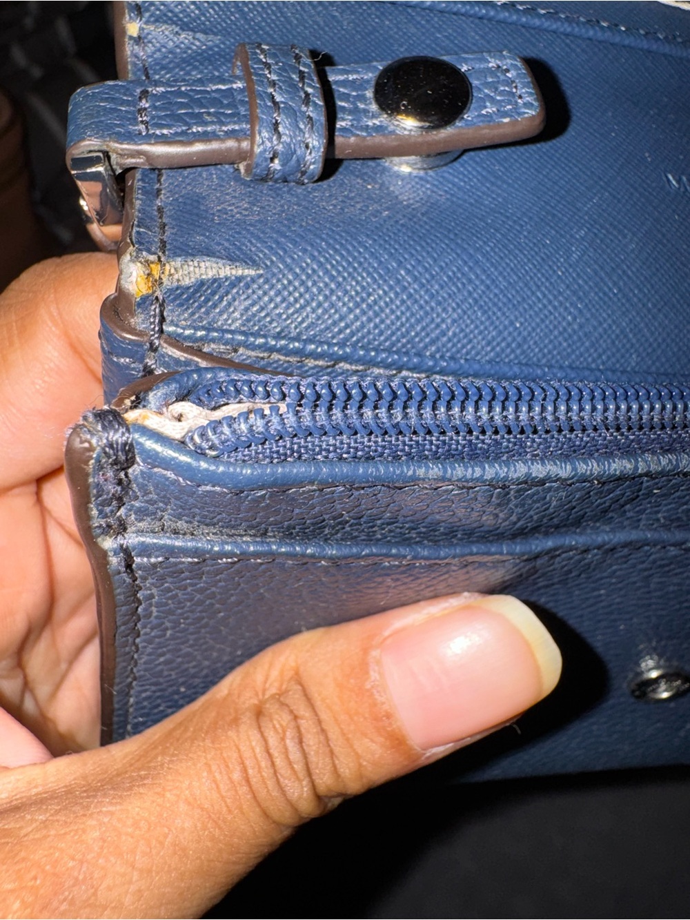 MICHAEL KORS Navy Leather Crossbody - Picture 7 of 11